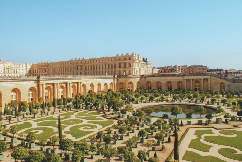 From Paris: Day Trip to Giverny & Versailles With Lunch - Key Points