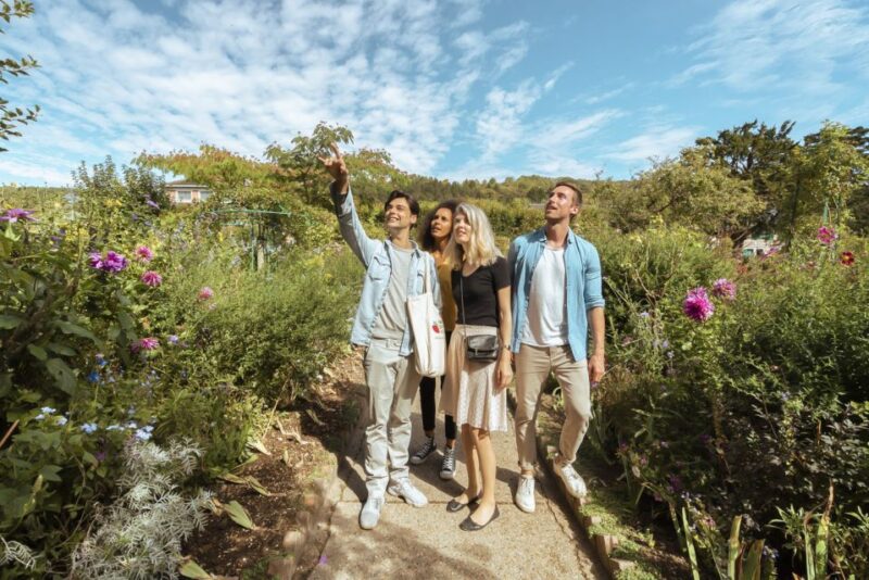 From Paris: Day Trip to Giverny & Versailles With Lunch - Stroll Through the Lush Gardens