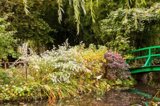 From Paris: Giverny Day Trip With Audio Guide or Live Guide - Frequently Asked Questions