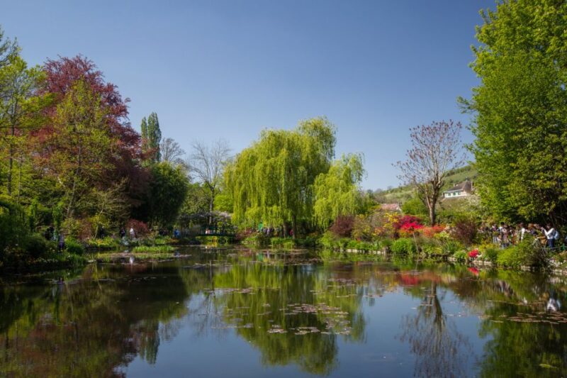 From Paris: Monet Garden & Giverny Bike Tour and Picnic Stop - Itinerary Highlights