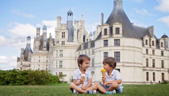 From Paris: Mont St Michel and Loire Valley 2 Day Tour - Tour Changes