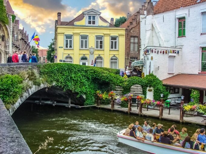 From Paris: Private Bruges Tour - Reserve Now, Pay Later
