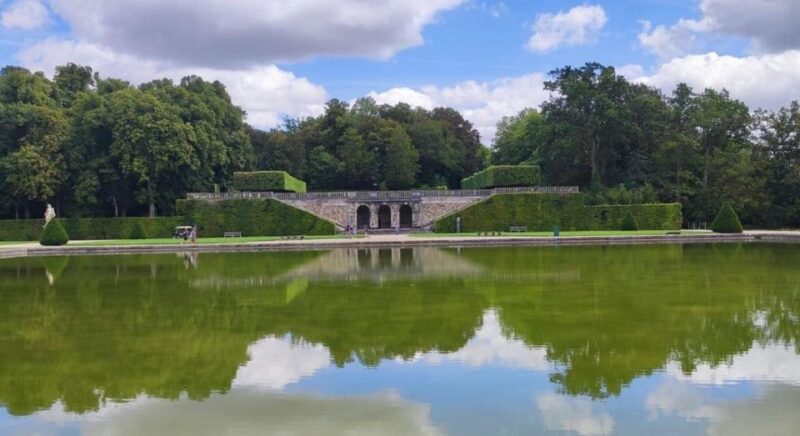 From Paris: the Great Christmas at Vaux Le Vicomte & Fontainebleau - Pickup and Drop-off Locations in Paris