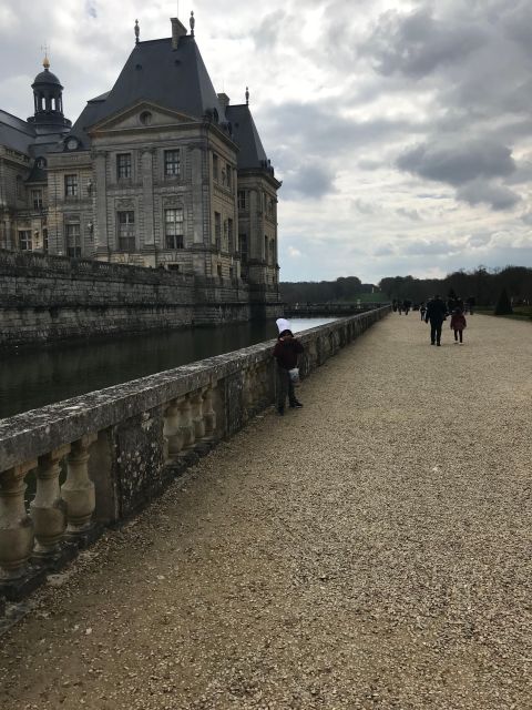 From Paris: the Great Christmas at Vaux Le Vicomte & Fontainebleau - Visiting Chateau De Vaux-Le-Vicomte