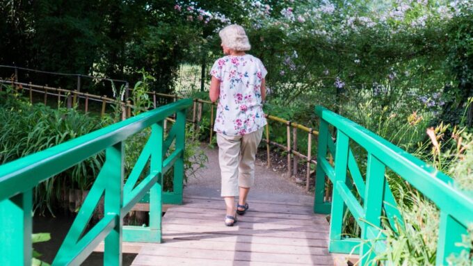 From Paris: Versailles and Giverny Full-Day Trip - Key Attractions