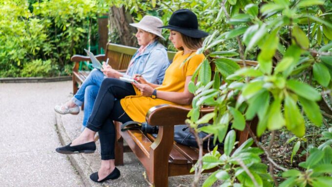 From Paris: Versailles and Giverny Full-Day Trip - Frequently Asked Questions