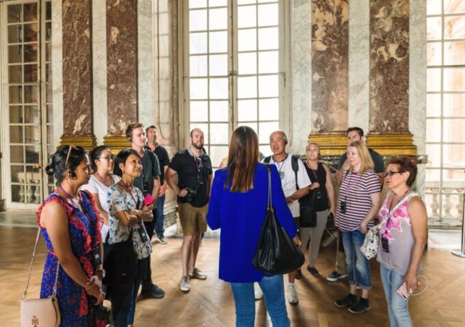 From Paris: Versailles Palace and Gardens Guided Day Trip - Getting to the Meeting Point