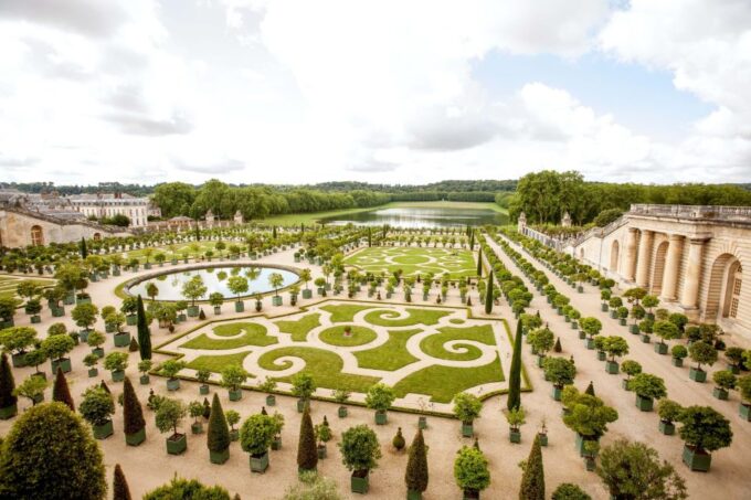 From Paris: Versailles Palace & Garden Bike Tour W/ Tickets - Getting to Versailles