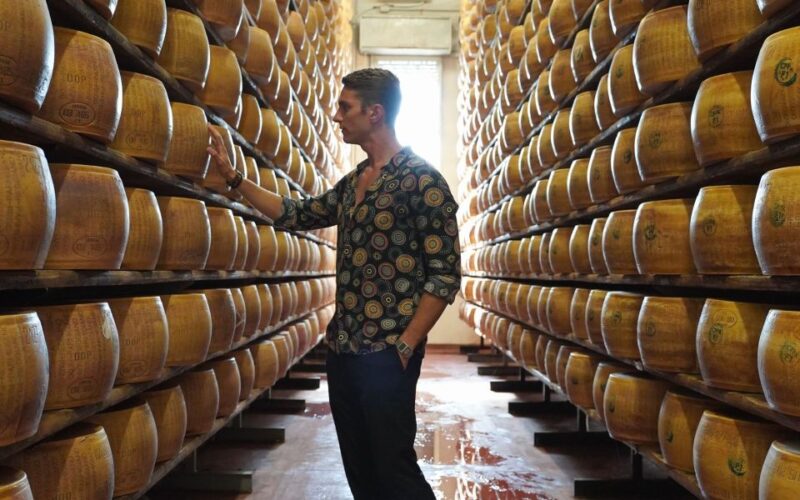 From Parma: Parmigiano and Parma Ham Guided Food Tour - Experience Highlights