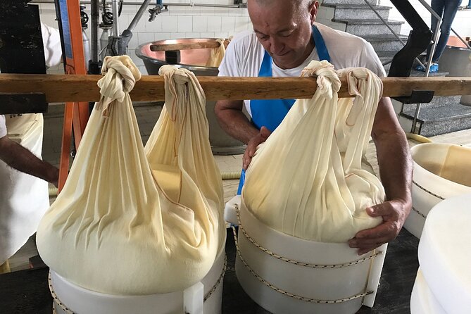 From Parma: Parmigiano,Prosciutto and Winery Tour and Tasting - Cheese Factory Visit