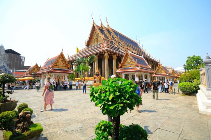 From Pattaya: Bangkok Temples Full-Day Tour - Wat Traimit (Temple of the Golden Buddha)