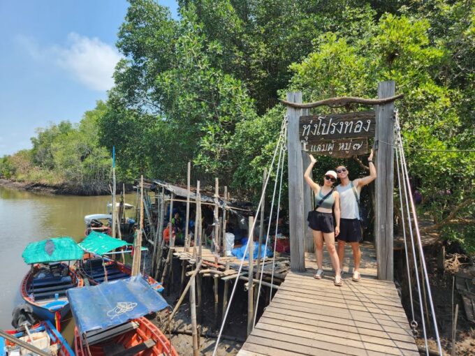 From Pattaya: Private Rayong Adventure Hike and Kayak Trip - Kayaking at Rayong Botanical Garden