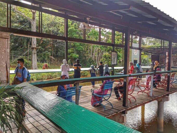 From Penang: Inspiring Ipoh Private Day Tour - Local Food and Culture