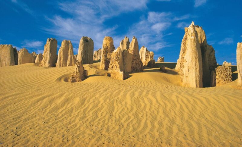 From Perth: 4 Day Outback & Coastal Tour With German Guide - Pickup and Transport