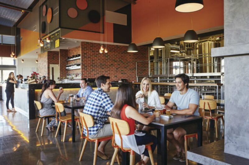 From Perth: Swan Valley Cruise, Winery, Cheese & Lunch - Cake and Drinks on Return