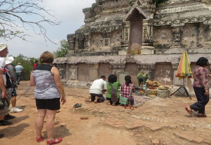 From Phnom Penh: Oudong Stupas & Silver Smith Village - Silver Smithing Village