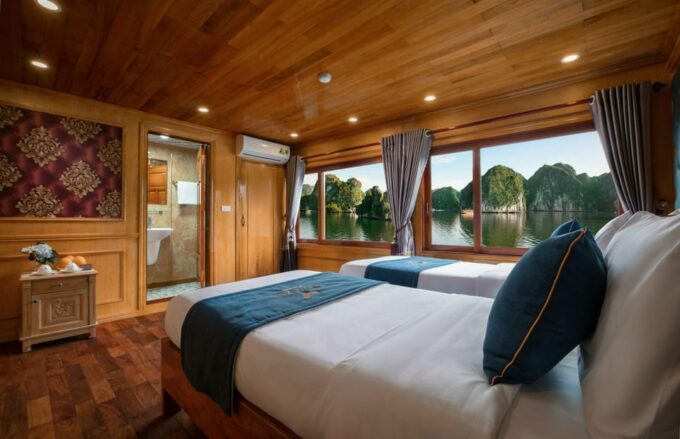 From Phong Nha: 3Day Ninh Binh & Lan Ha Bay Overnight Cruise - Luxury Cabin Accommodation