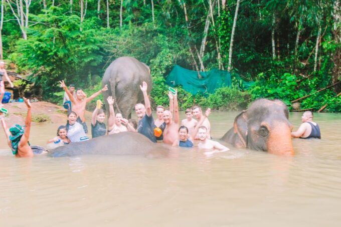 From Phuket: Customize Your Own Phuket Beaches & City Tour - Customer Ratings
