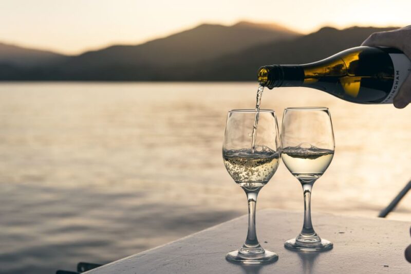 From Picton: Marlborough Sounds Cruise With Seafood - Languages and Tour