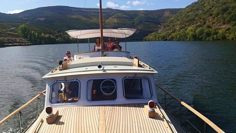 From Pinhão: Private Yacht Cruise Along the Douro River - Key Points