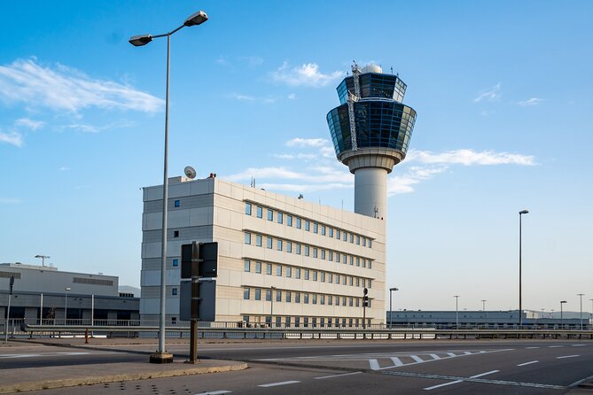 From Piraeus Port to Athens Intl. Airport - Accessibility and Comfort Features