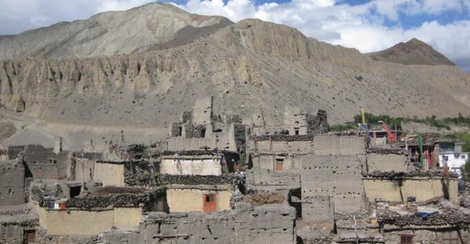 From Pokhara: 2-Day Jeep Trip to Muktinath and Kagbeni - Discovering Kagbeni Monastery