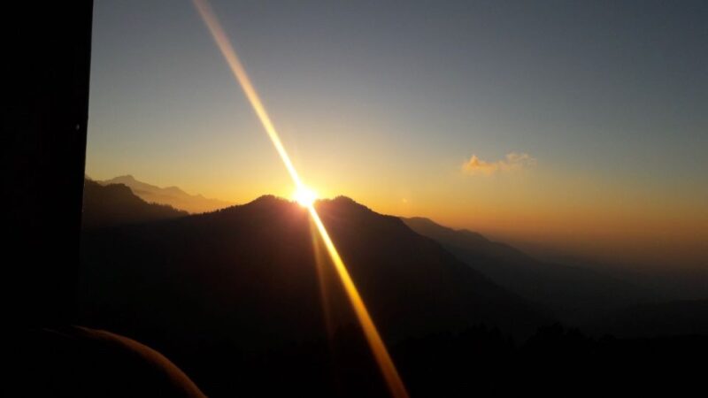 From Pokhara: Guided Tour to Sarangkot Sunrise With Day Hike - Itinerary Highlights