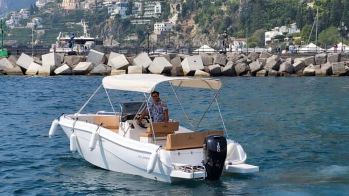From Pompeii: Full Day Capri Private Boat Trip With Drinks - Island Exploration and Shopping