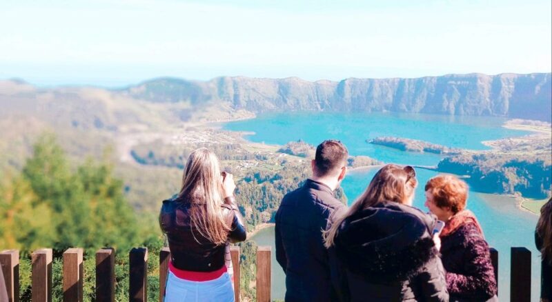 From Ponta Delgada: 2-Day São Miguel Island West & East Tour - Group Size and Languages