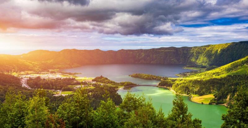 From Ponta Delgada: 2-Day São Miguel Island West & East Tour - Pickup and Drop-off