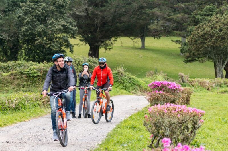 From Ponta Delgada: Sete Cidades Jeep, Bike, & Kayak Ride - Itinerary and Experience