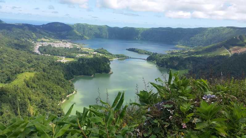 From Ponta Delgada: Sete Cidades Lakes & Fire Lake Day Tour - Inclusions and Exclusions
