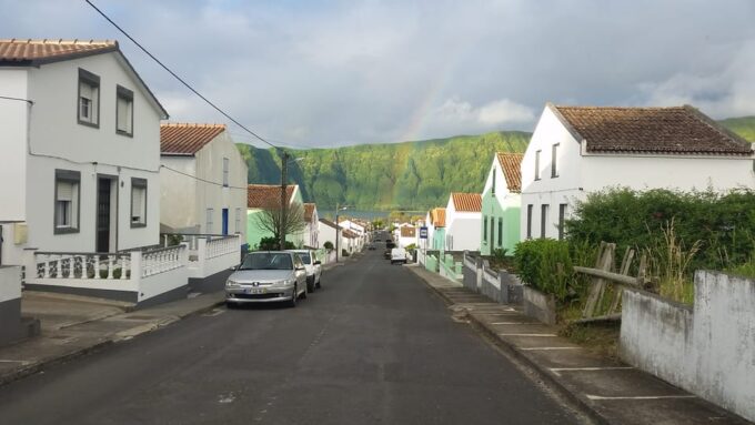 From Ponta Delgada: Sete Cidades Lakes & Fire Lake Day Tour - Warm Waterfall and Hot Thermal Pool