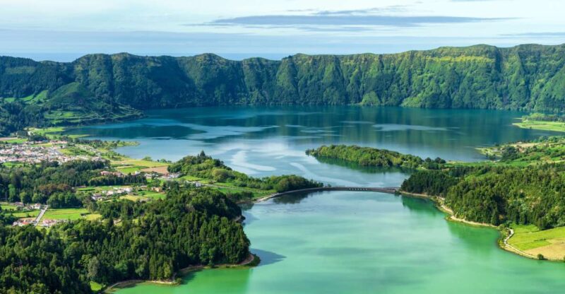 From Ponta Delgada: Vista Do Rei to Sete Cidades Guided Trek - Group Size and Languages