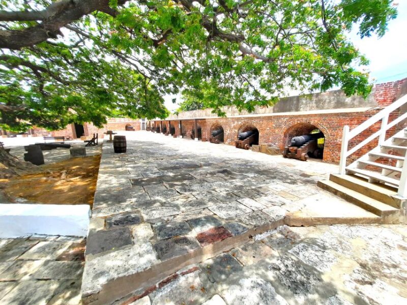 From Port Antonio: Port Royal Heritage Guided Day Trip - Dining and Cuisine