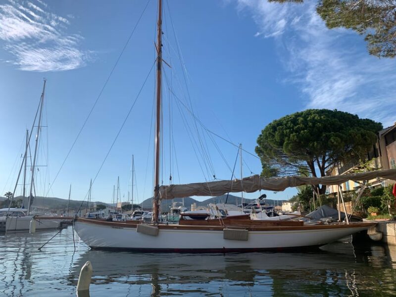 From Port Grimaud: Half-Day Classic Yacht Sailing Experience - Sailing on the Edwardian Gaff Cutter