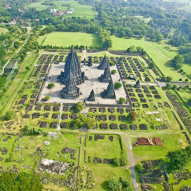 From Port Semarang : Yogyakarta Private Tour With Lunch - Visiting Yogyakarta