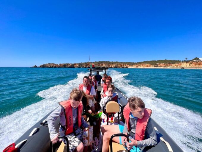 From Portimão:Dolphin Watch & Lagos Coastline With Biologist - Meeting Point and Transportation
