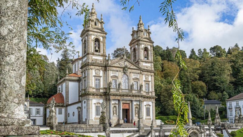 From Porto: Braga & Guimarães Full Day Experience With Lunch - Key Sites in Braga