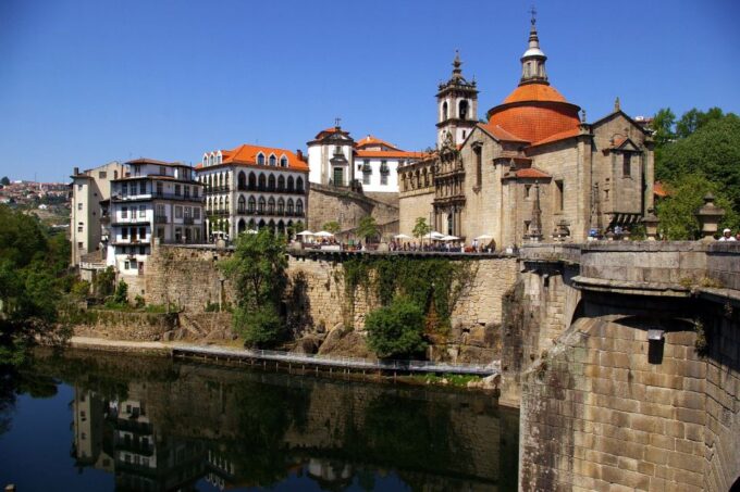 From Porto: Douro Valley Wine Tasting Tour With Hotel Pickup - Picturesque Landscapes and Vineyards