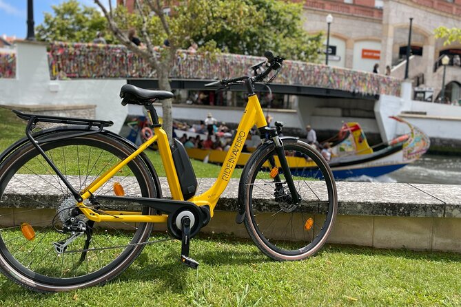 From Porto: E-Bike Tour in Aveiro, Boat Trip and Costa Nova! - Exploring Aveiro by E-Bike