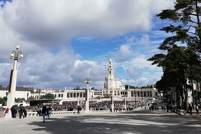 From Porto - Private Tour to Fatima, Nazare and Obidos With Drop-Off in Lisbon - Inclusions and Exclusions