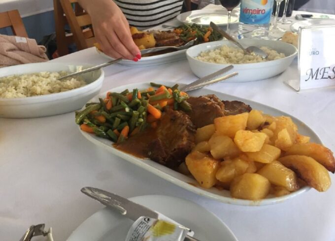 From Porto: Régua to Porto River Cruise With Lunch on Board - Inclusions and Amenities