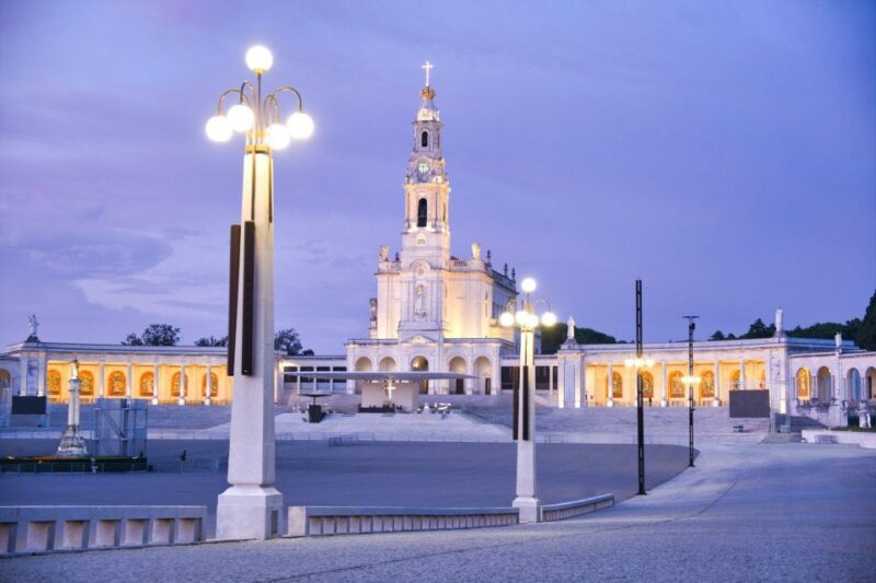 From Porto: Tour to Fatima / Batalha in 1 Day - Itinerary Highlights