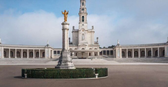 From Porto: Tour to Fatima / Batalha in 1 Day - Frequently Asked Questions