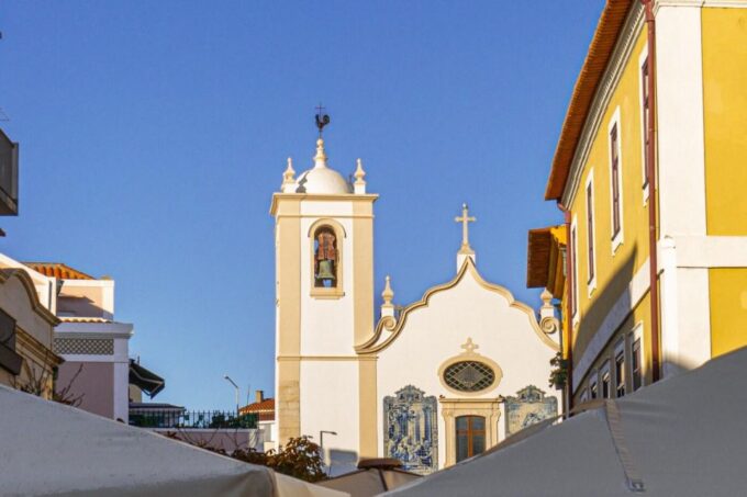From Porto: Transfer to Lisbon With Stops Until 3 Cities - Fátima Highlights