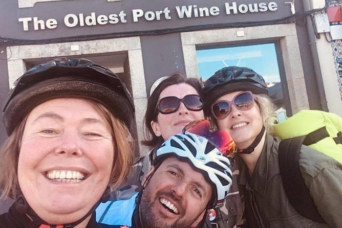 From Porto With View to Gaia: Private Bike Tour #Ducksideofporto - Meeting and Pickup Details