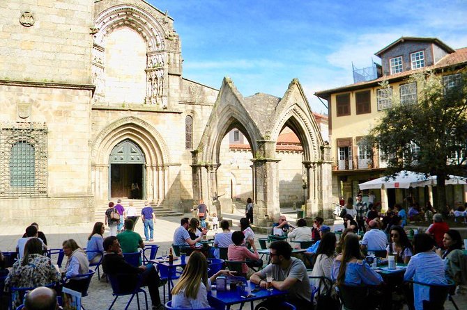 From Porto: Wonders of Braga & Guimaraes Private Day Trip - Exploring Bragas Architectural Marvels