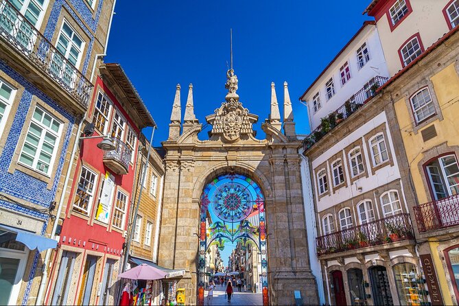 From Porto: Wonders of Braga & Guimaraes Private Day Trip - Discovering Guimaraes Medieval Heritage