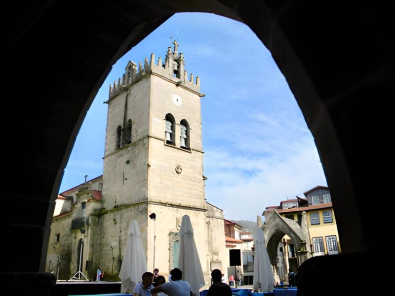 From Porto: Wonders of Braga & Guimaraes Private Day Trip - Guimarães Highlights
